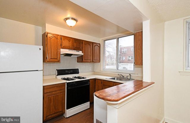 1107 E SHARPNACK ST, Philadelphia, PA 19150