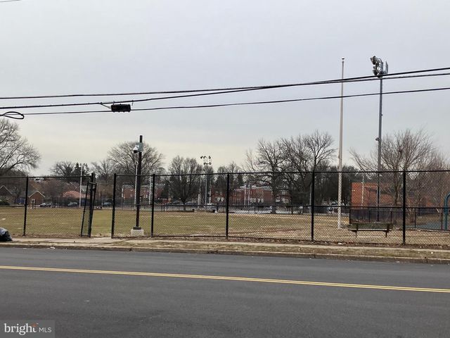 1107 E SHARPNACK ST, Philadelphia, PA 19150