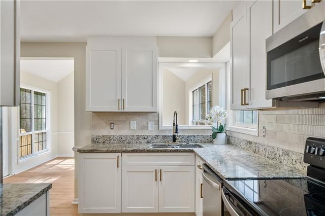 832 Leland Court, Stone Mountain, GA 30083