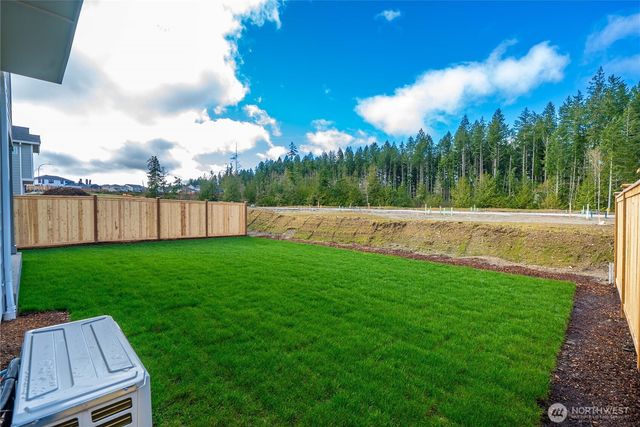 3981 McCormick Village Drive, Bremerton, WA 98312