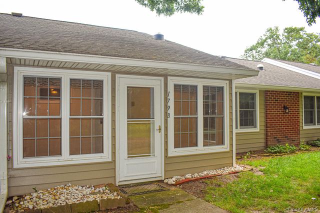 179 Ventry Court B, Ridge, NY 11961