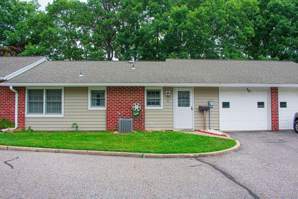 179 Ventry Court B, Ridge, NY 11961