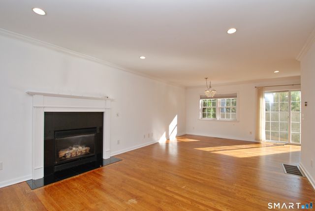 616 Hope Street B, Stamford, CT 06907