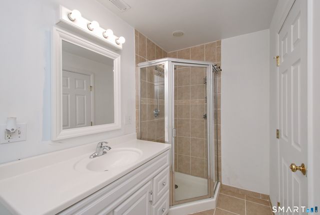 616 Hope Street B, Stamford, CT 06907