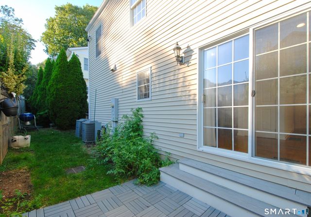 616 Hope Street B, Stamford, CT 06907