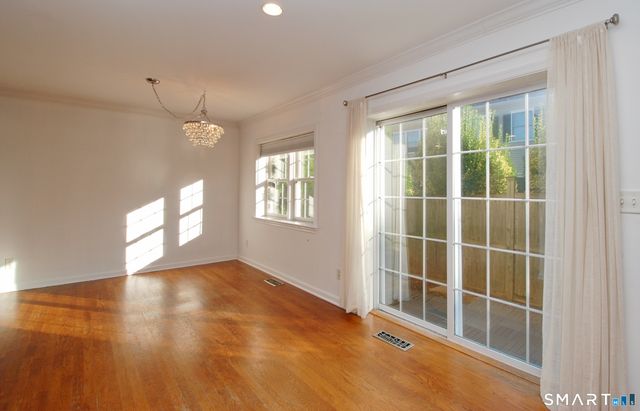 616 Hope Street B, Stamford, CT 06907