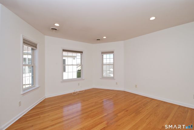 616 Hope Street B, Stamford, CT 06907