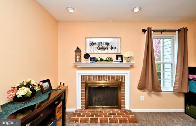 800 BEACON CT, Lansdale, PA 19446