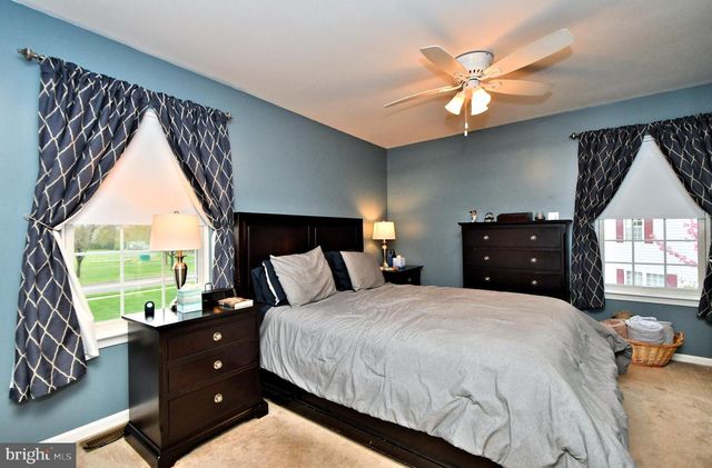800 BEACON CT, Lansdale, PA 19446