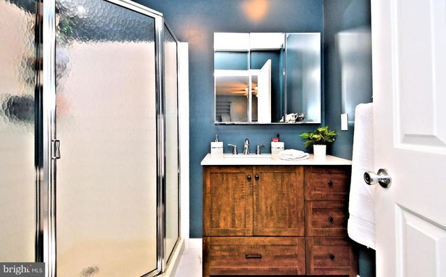 800 BEACON CT, Lansdale, PA 19446