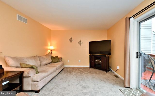 800 BEACON CT, Lansdale, PA 19446