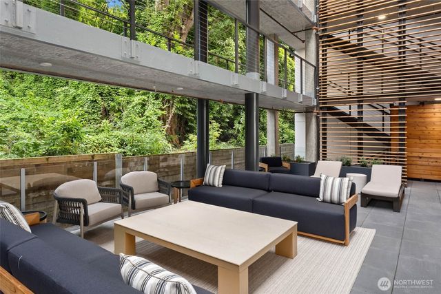 1250 Alki Avenue SW #2A, Seattle, WA 98116