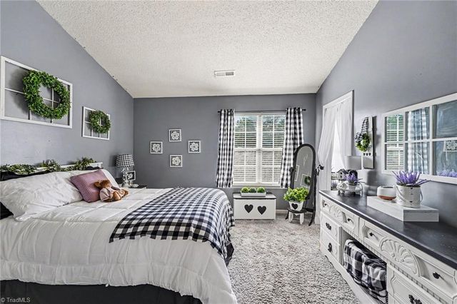 1406 Brittany Way, Archdale, NC 27263