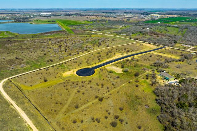 100 Sage Hills DR, Lockhart, TX 78644