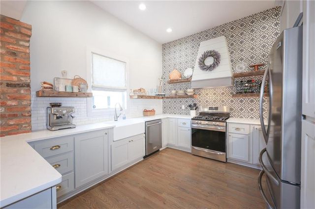 1585 MERCER, College Park, GA 30337