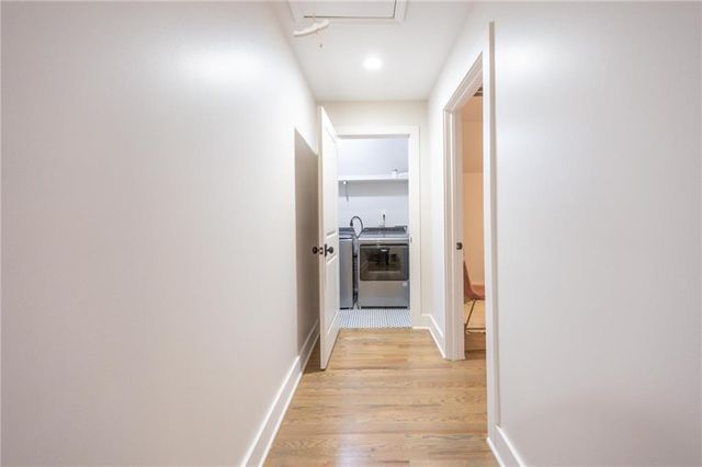 1585 MERCER, College Park, GA 30337
