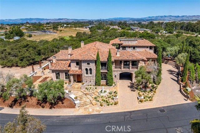 1880 Calle Laguna, Arroyo Grande, CA 93420