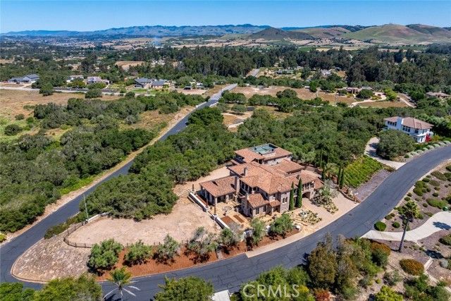 1880 Calle Laguna, Arroyo Grande, CA 93420