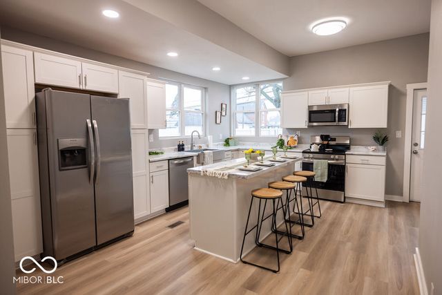 1000 S B Street, Elwood, IN 46036