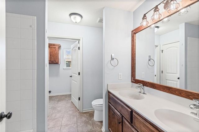 6220 NE 119th Terrace, Kansas City, MO 64156