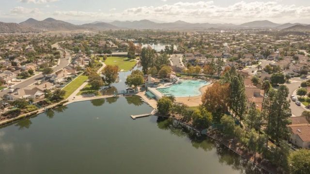 30423 Shoreline Drive, Menifee, CA 92584