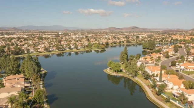 30423 Shoreline Drive, Menifee, CA 92584