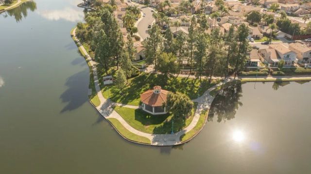 30423 Shoreline Drive, Menifee, CA 92584