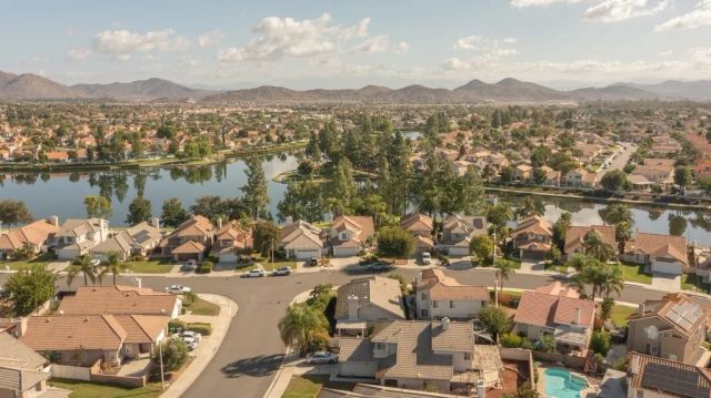 30423 Shoreline Drive, Menifee, CA 92584