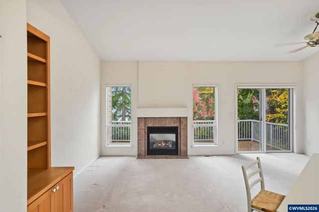 552 Inverness Dr SE, Salem, OR 97306