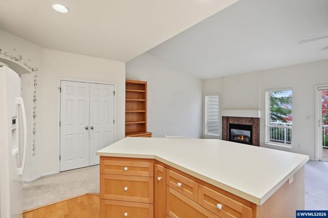 552 Inverness Dr SE, Salem, OR 97306