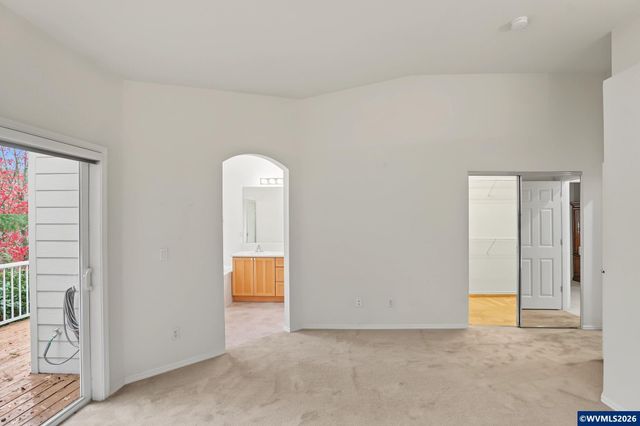 552 Inverness Dr SE, Salem, OR 97306