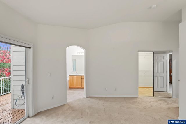 552 Inverness Dr SE, Salem, OR 97306