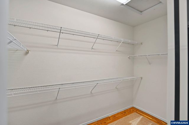 552 Inverness Dr SE, Salem, OR 97306