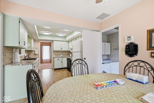 1373 Echo Bend Street, Greenwood, IN 46142