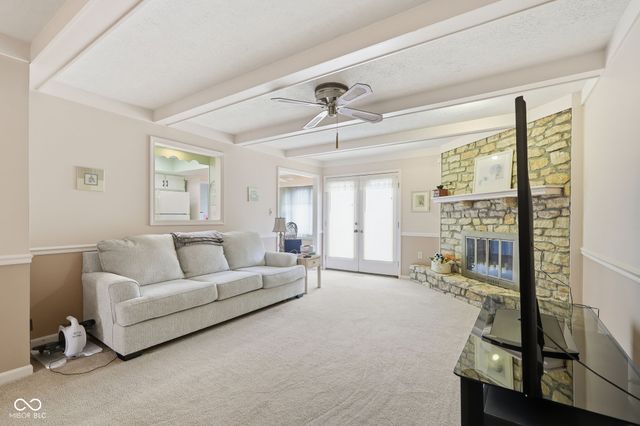 1373 Echo Bend Street, Greenwood, IN 46142