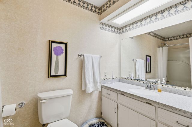 1373 Echo Bend Street, Greenwood, IN 46142