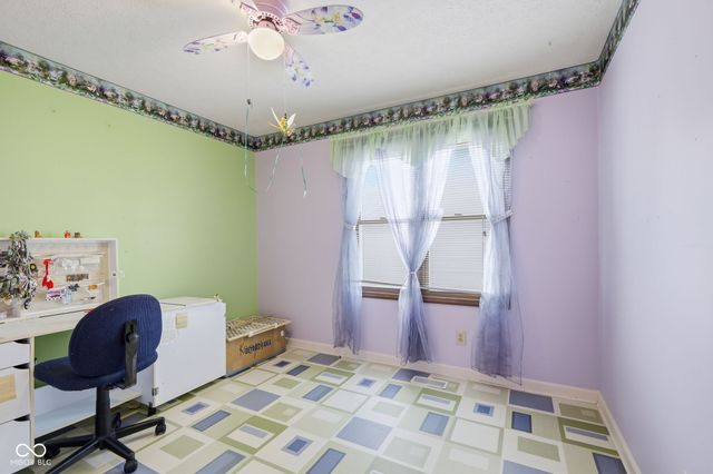 1373 Echo Bend Street, Greenwood, IN 46142