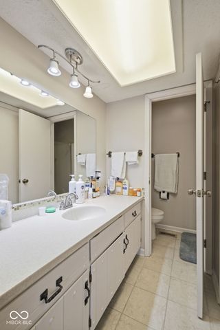 1373 Echo Bend Street, Greenwood, IN 46142