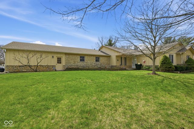 1373 Echo Bend Street, Greenwood, IN 46142