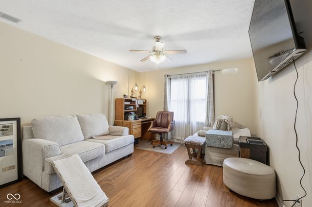 1373 Echo Bend Street, Greenwood, IN 46142