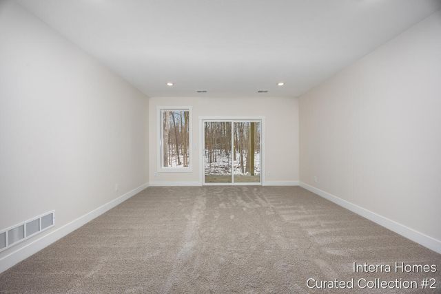 2835 W Cobblestone Court Se 15, City Of Kentwood, MI 49512