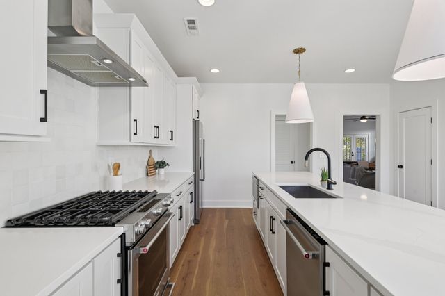 521 Hobson Chapel Pl, Nashville, TN 37206