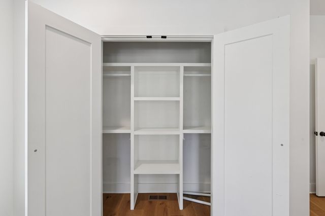 521 Hobson Chapel Pl, Nashville, TN 37206