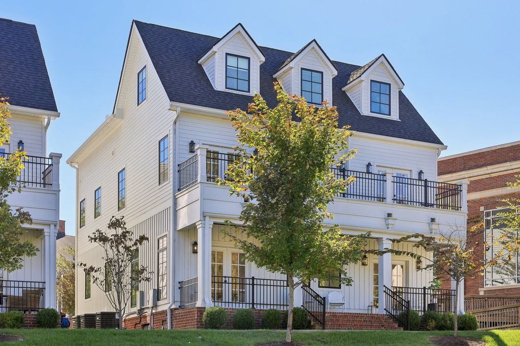 521 Hobson Chapel Pl, Nashville, TN 37206