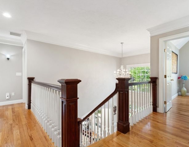 231 Gulf St, Shrewsbury, MA 01545