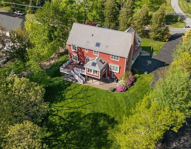 231 Gulf St, Shrewsbury, MA 01545
