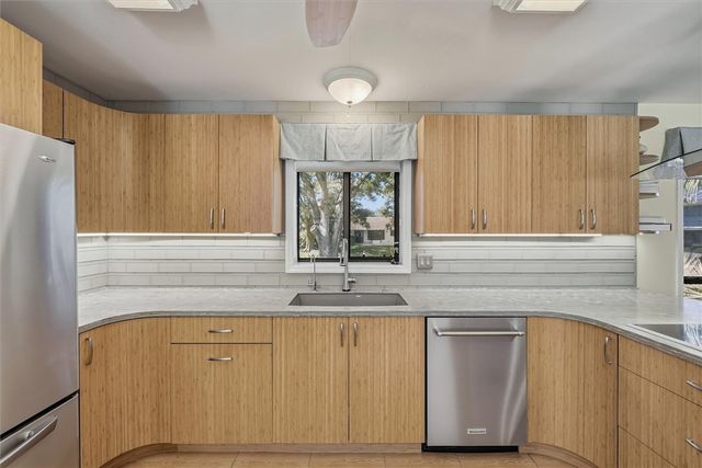 590 11th Avenue, Vero Beach, FL 32962