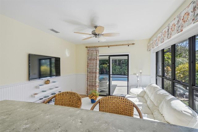 590 11th Avenue, Vero Beach, FL 32962