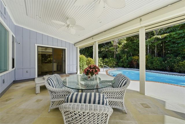 590 11th Avenue, Vero Beach, FL 32962