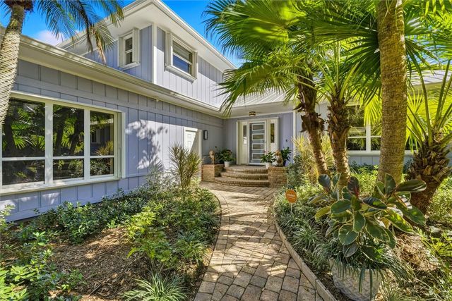 590 11th Avenue, Vero Beach, FL 32962